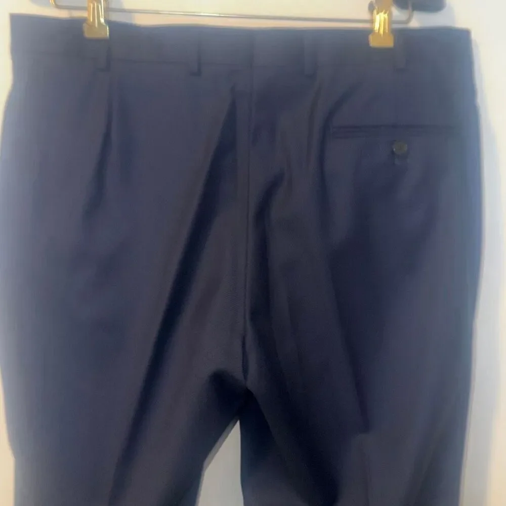CHARLES TYRWHITT Navy Blue Wool Suit-42S 36x30
